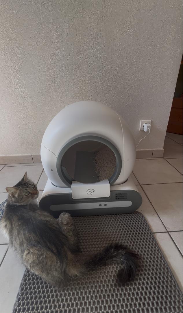 CatBliss™ Self-Cleaning Litter Box · 65 L